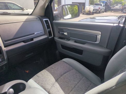 Used 2018 RAM 1500 Big Horn RWD image 18