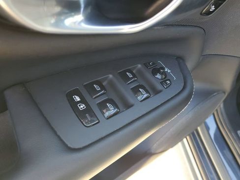 Used 2024 Volvo XC90 T8 Ultimate w/ Protection Package Premier AWD/4WD image 14