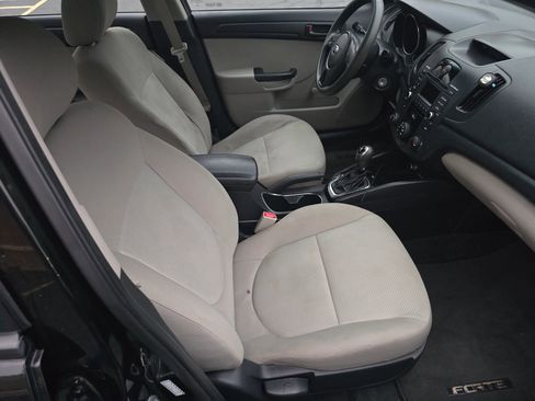 Used 2013 Kia Forte LX image 15