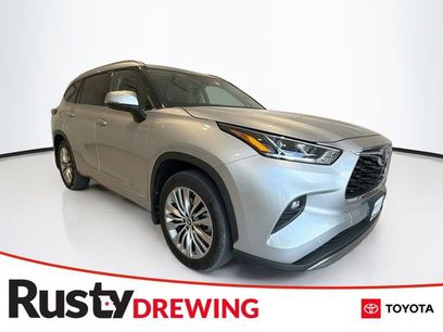 Used 2022 Toyota Highlander Platinum