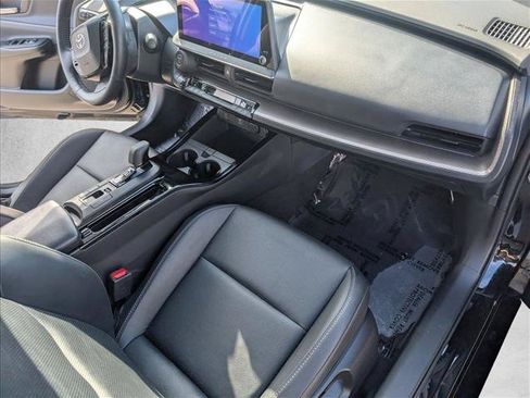 Certified 2025 Toyota Prius XLE FWD image 20
