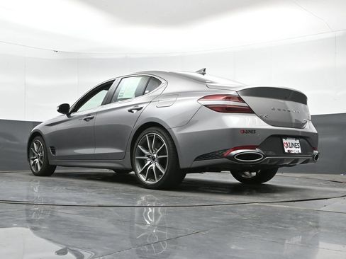 Used 2025 Genesis G70 2.5T AWD/4WD image 48