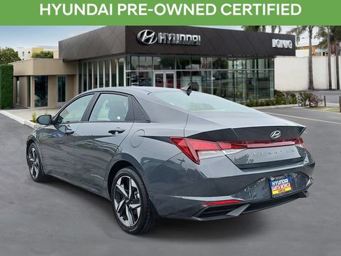 Used 2023 Hyundai Elantra SEL w/ Convenience Package FWD image 5