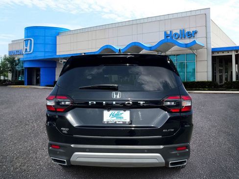 Certified 2025 Honda Pilot Elite image 5