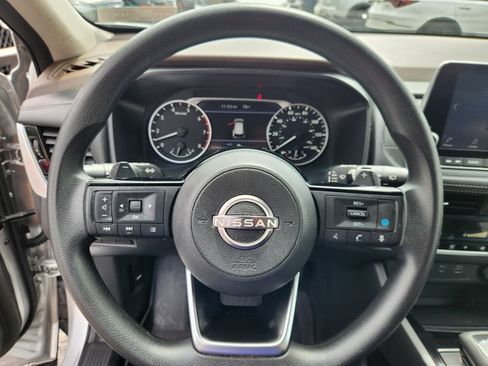 Certified 2022 Nissan Rogue SV AWD/4WD image 9