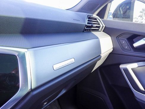 Used 2025 Audi Q3 2.0T Premium Plus w/ Premium Plus Package image 22