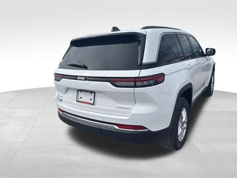 Used 2025 Jeep Grand Cherokee Laredo X AWD/4WD image 5