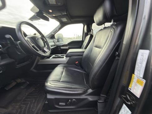 Used 2017 Ford F350 Lariat w/ Lariat Ultimate Package image 6