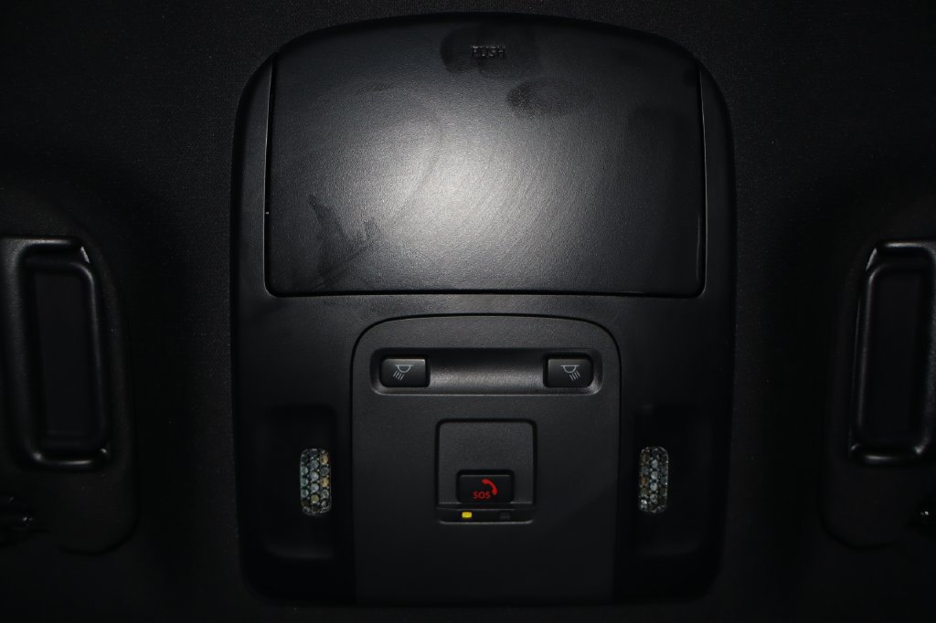 Used 2025 Toyota Camry SE FWD image 30