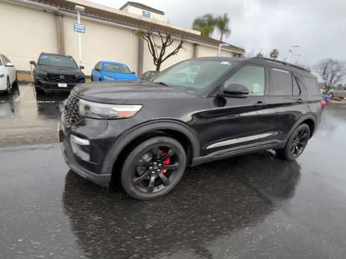 Used 2020 Ford Explorer ST w/ ST Street Pack image 4