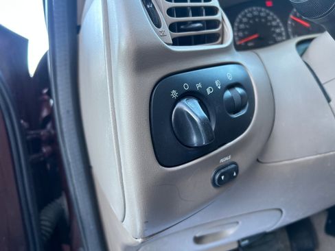 Used 2001 Ford F150 King Ranch image 7