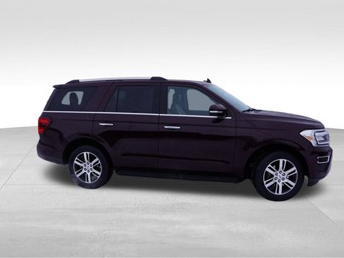 Certified 2024 Ford Expedition Limited image 3