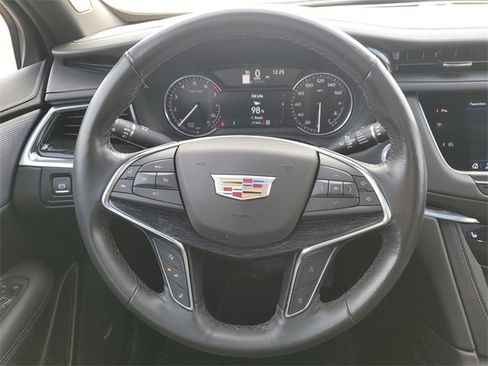 Certified 2023 Cadillac XT5 Premium Luxury w/ LPO, Floor Liner Package image 27