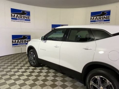 Used 2023 Chevrolet Blazer LT FWD image 8