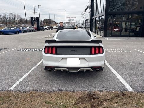Used 2017 Ford Mustang GT Premium w/ GT Performance Package image 4