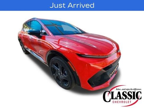 Used 2025 Chevrolet Equinox EV RS image 1