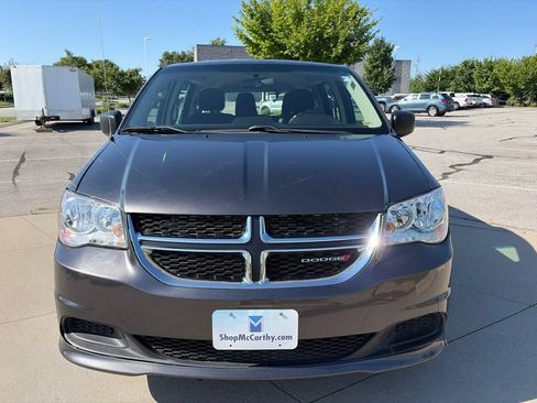 Used 2016 Dodge Grand Caravan American Value Package FWD image 3