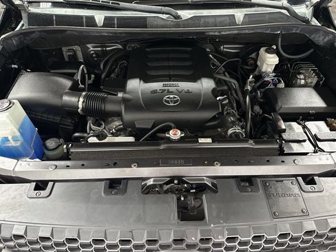 Used 2021 Toyota Tundra SR5 w/ TRD Off-Road Package image 32