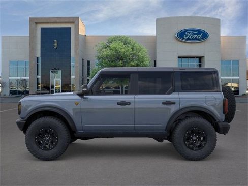New 2025 Ford Bronco Badlands image 3