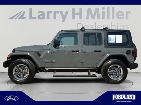Used 2020 Jeep Wrangler Unlimited Sahara AWD/4WD image 2