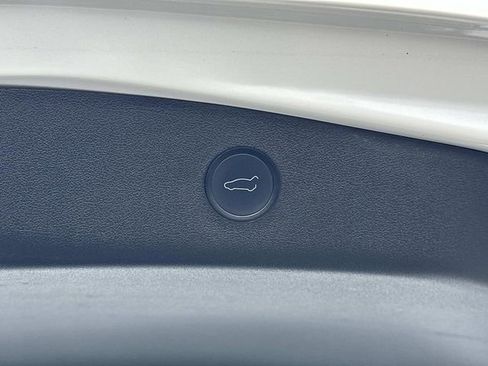 Used 2021 Tesla Model 3 Performance image 12