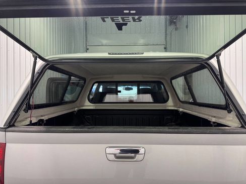 Used 2012 GMC Canyon SLE image 12