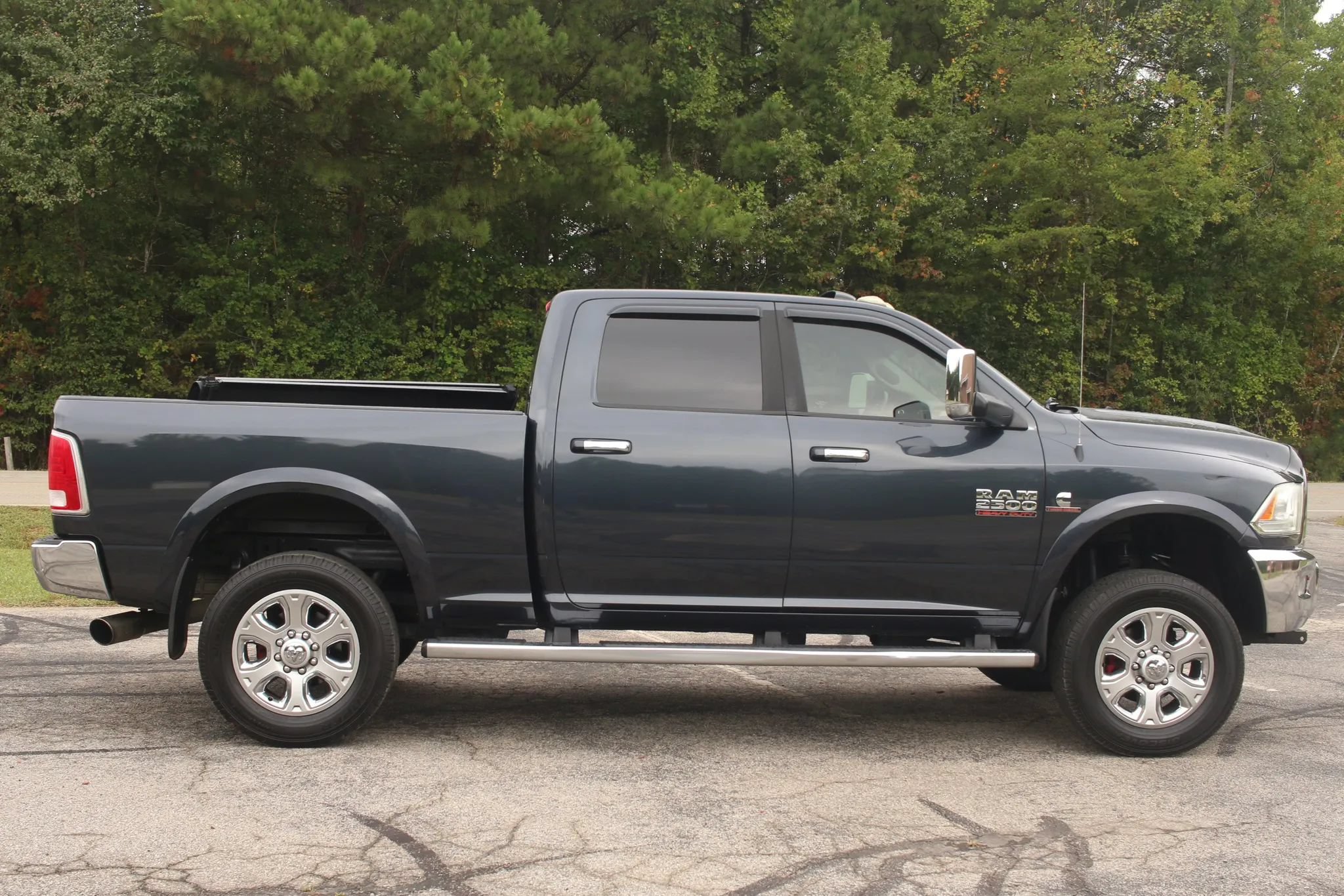Used 2014 RAM 2500 Laramie AWD/4WD image 5