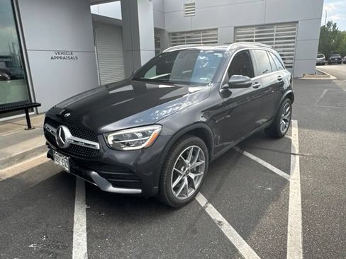 Used 2020 Mercedes-Benz GLC 300 4MATIC image 2