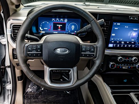 Used 2026 Ford F450 Platinum w/ Platinum Plus Package image 18