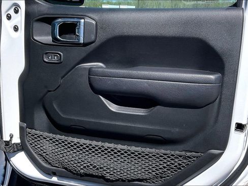 Used 2023 Jeep Gladiator Mojave image 29