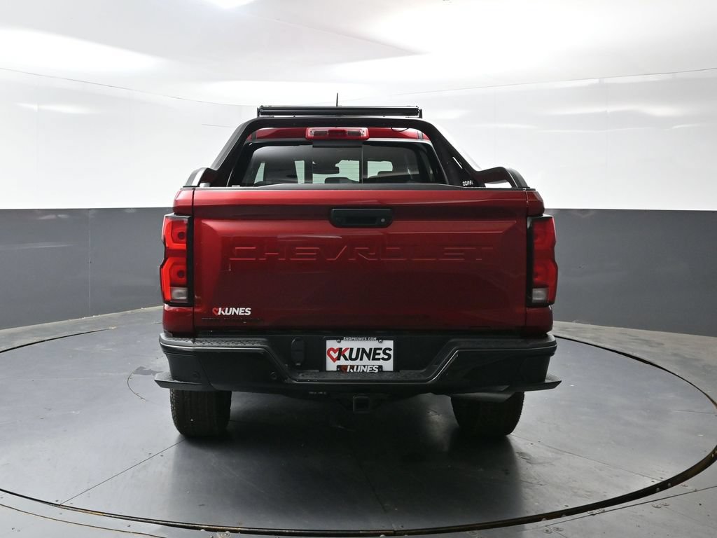 New 2026 Chevrolet Colorado Z71 w/ Midnight Edition AWD/4WD image 9