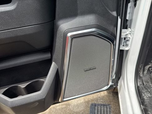 New 2026 RAM 2500 Laramie AWD/4WD image 19