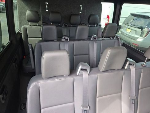 Used 2022 Mercedes-Benz Sprinter 2500 image 12
