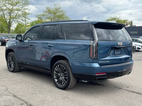 Used 2025 Cadillac Escalade Sport Platinum w/ LPO, Floor Liner Package AWD/4WD image 5