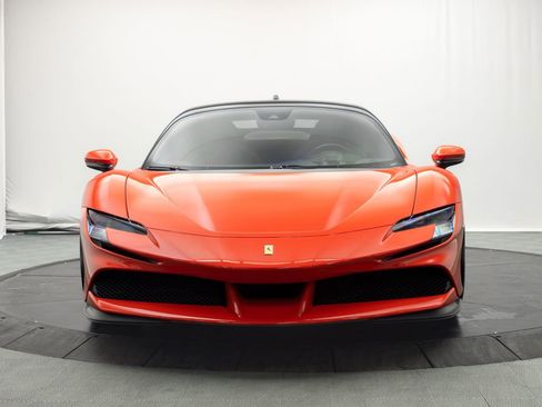 Used 2021 Ferrari SF90 Stradale AWD/4WD image 8