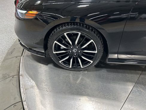 Used 2023 Honda Accord Touring image 32