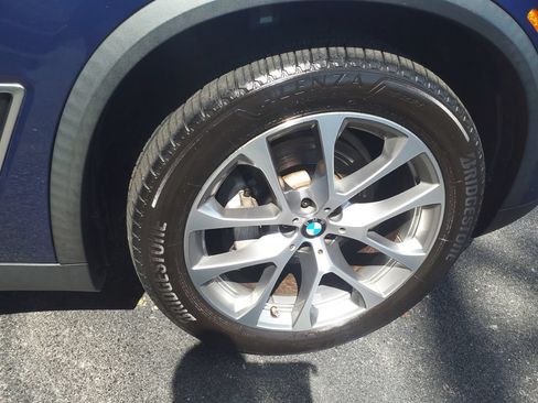 Used 2021 BMW X5 xDrive40i w/ Premium Package AWD/4WD image 9