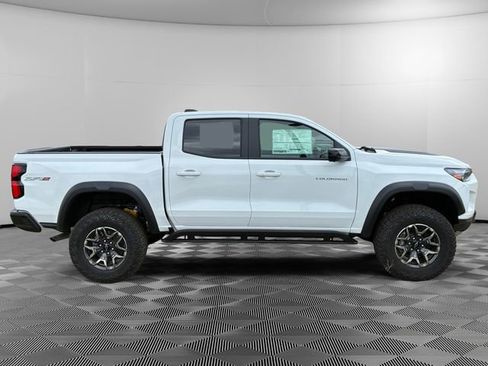 New 2026 Chevrolet Colorado ZR2 w/ Technology Package AWD/4WD image 6