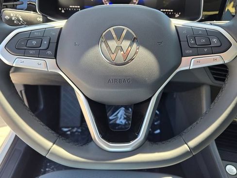 New 2026 Volkswagen Jetta SE FWD image 24