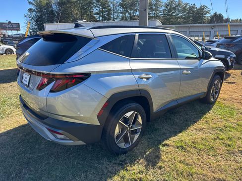 Certified 2025 Hyundai Tucson SEL image 7