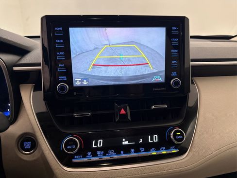 Used 2022 Toyota Corolla Cross XLE FWD image 33