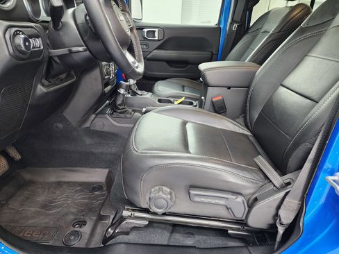 Used 2022 Jeep Wrangler Unlimited Sahara w/ LED Lighting Group image 7