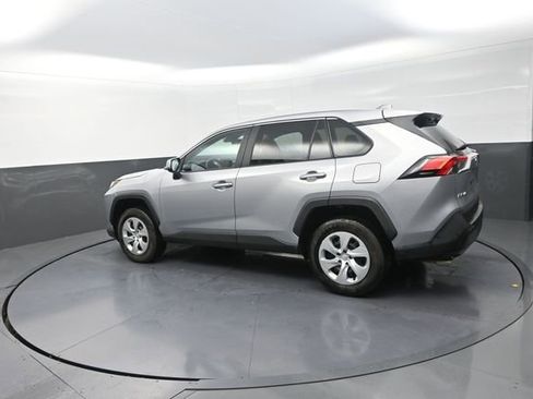 Used 2025 Toyota RAV4 LE AWD/4WD image 42