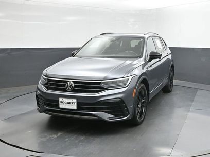 Used 2022 Volkswagen Tiguan SE R-Line