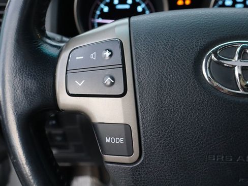 Used 2009 Toyota Land Cruiser image 13