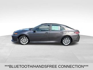Used 2018 Toyota Camry LE FWD video 2