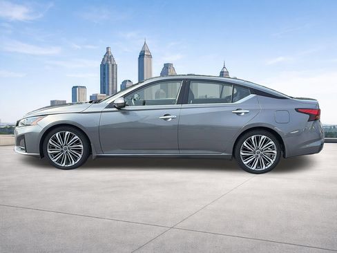 Certified 2023 Nissan Altima 2.5 SL FWD image 2