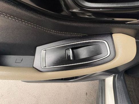 Used 2020 Subaru Outback Limited image 23