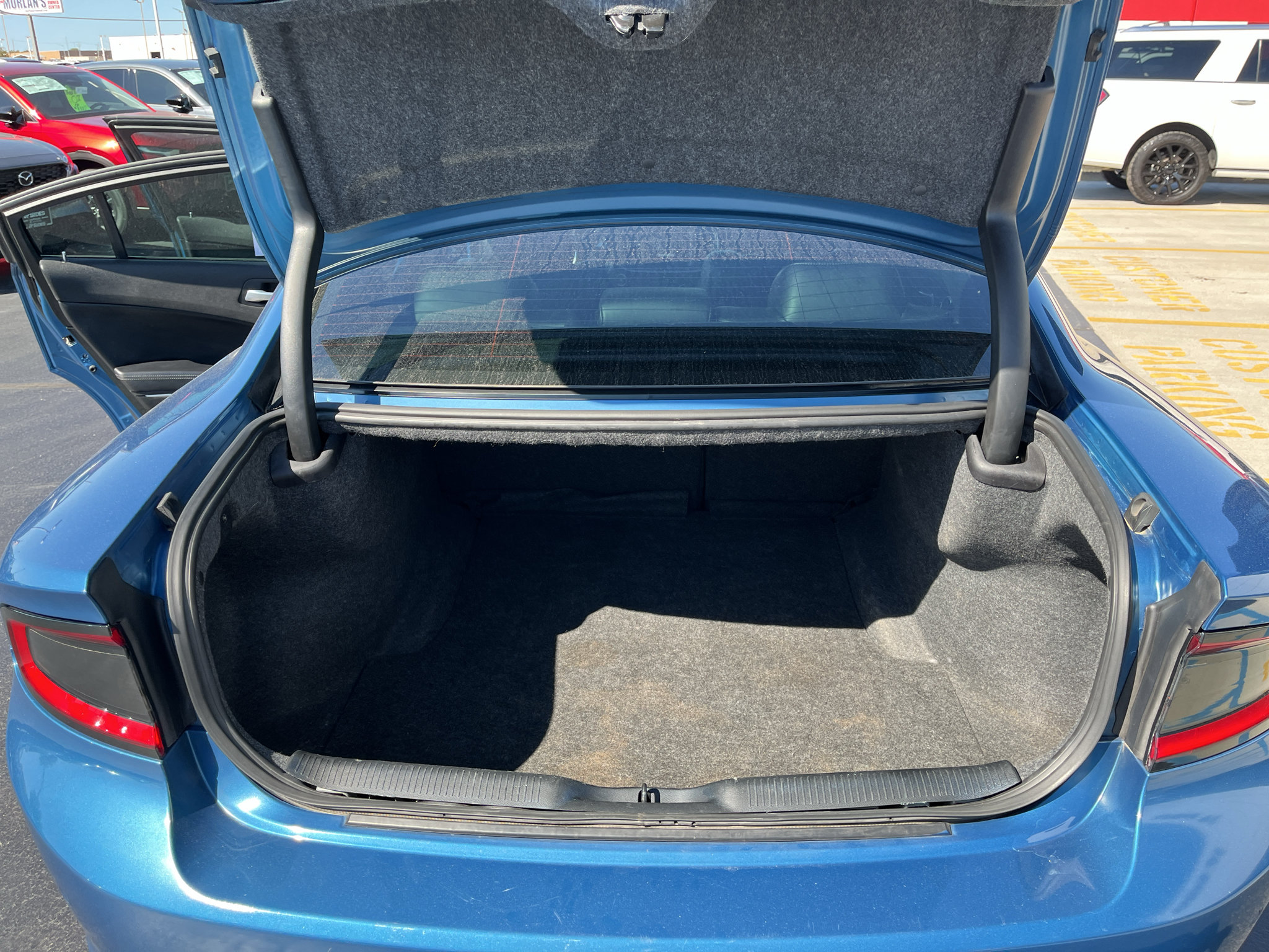 Used 2022 Dodge Charger SXT w/ Leather Interior Group RWD image 32