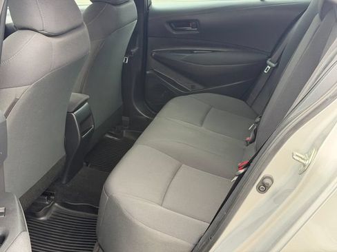 Used 2022 Toyota Corolla LE FWD image 17